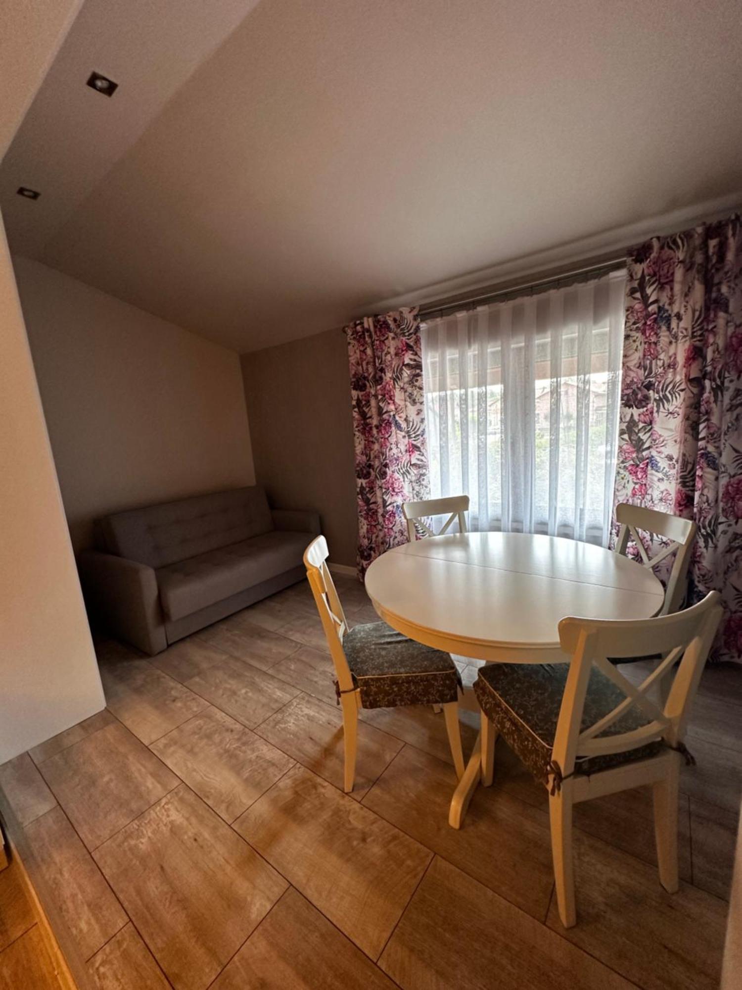 Apartamenty Czerwona Roza Wieprz  Ngoại thất bức ảnh